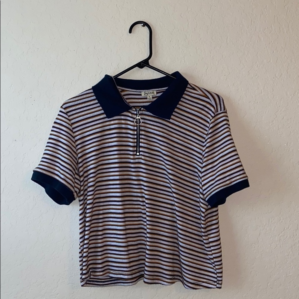 Lily White Crop 90’s style top